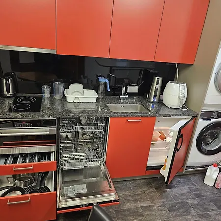 Privat Grosse Zimmer-merkur-mit Gemeinsamer Küche Und Bad In Der Altstadt 3*