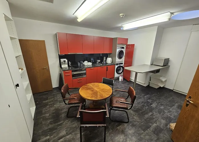 Casa de hóspedes Privat Grosse Zimmer-merkur-mit Gemeinsamer Kueche Und Bad In Der Altstadt 3*